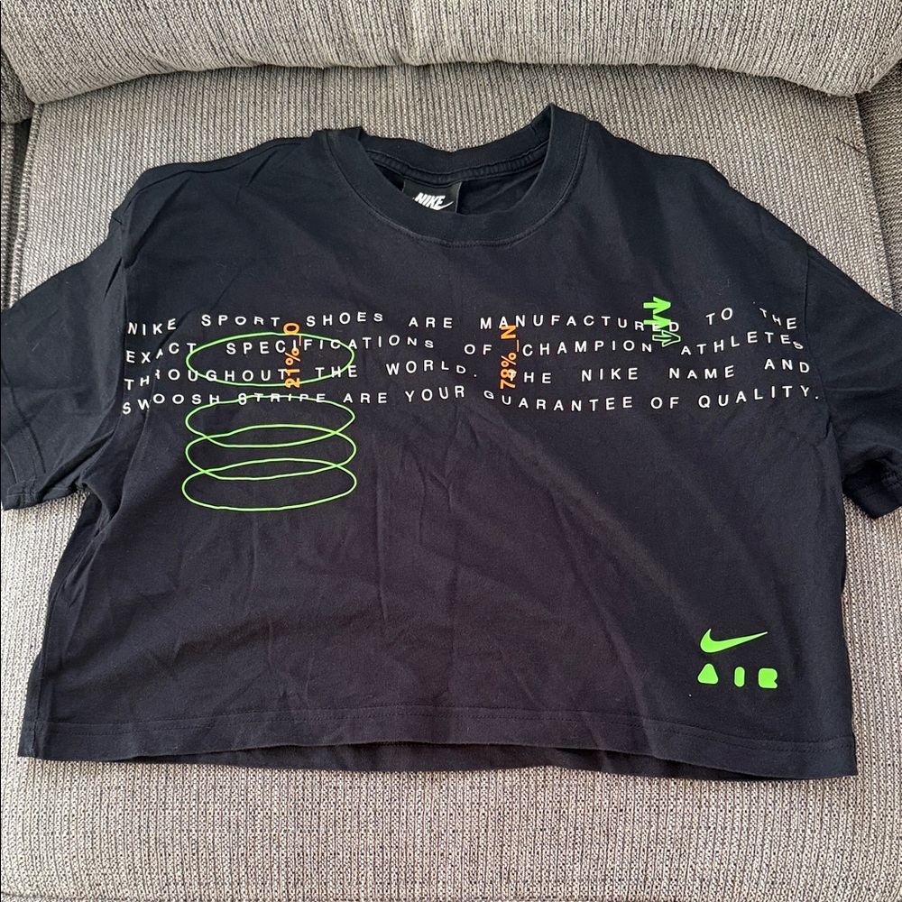 Nike top